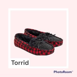 BNWT Torrid Glitter Slippers